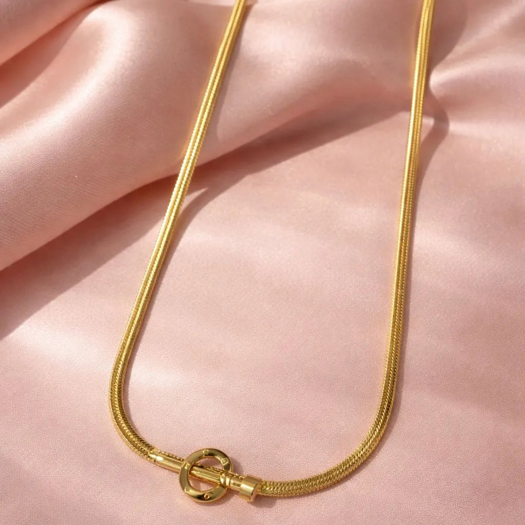 BOLT CLASP CHAIN