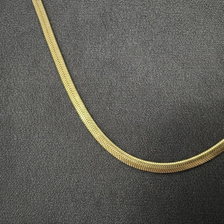 ELEGANT GOLD SNAKE CHAIN