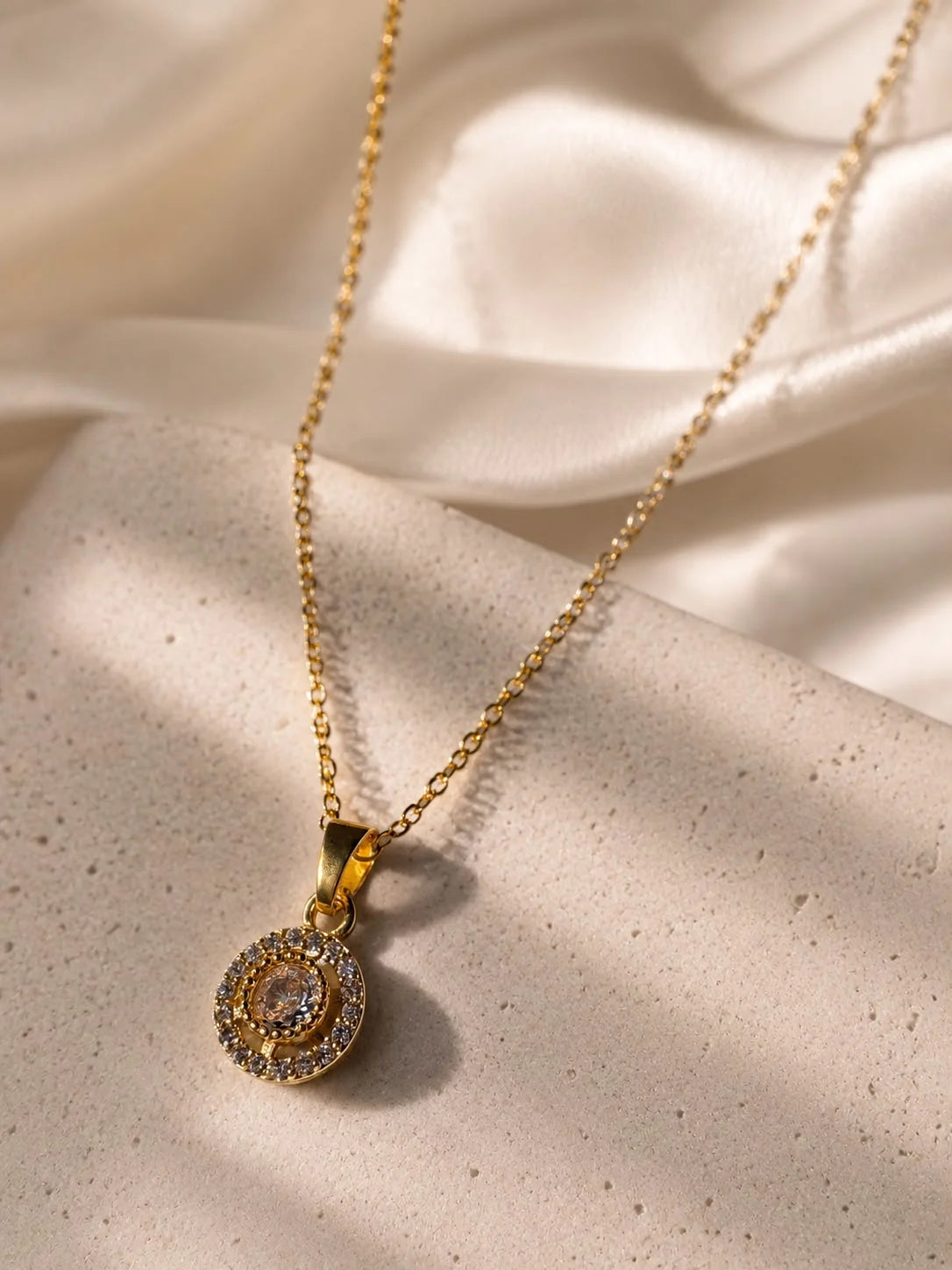 OPULENT ORBIT SET