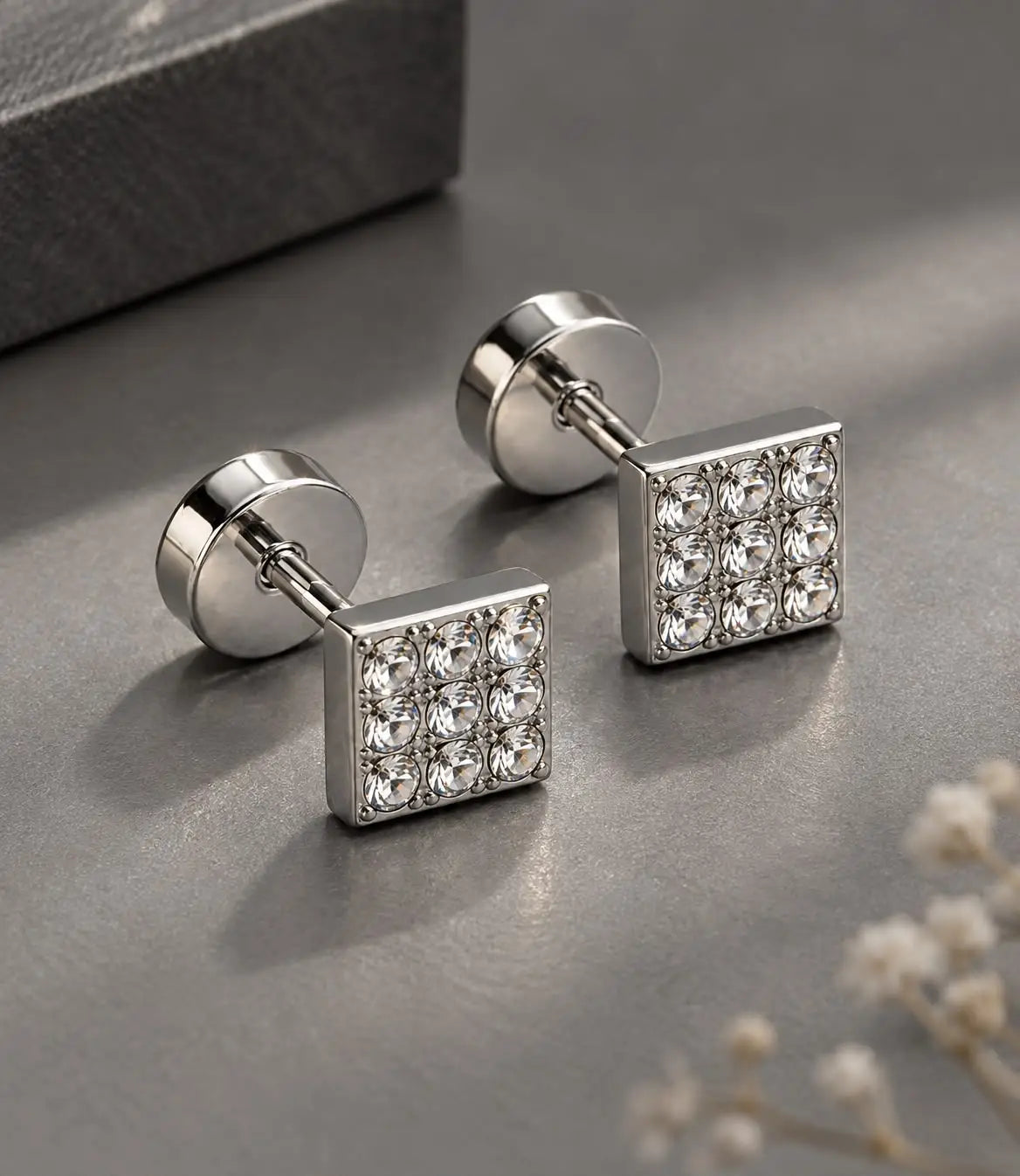 REGAL SPARK STUDS