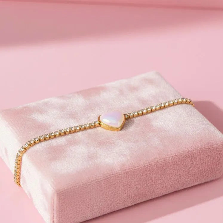 BLUSH HEARTLINE