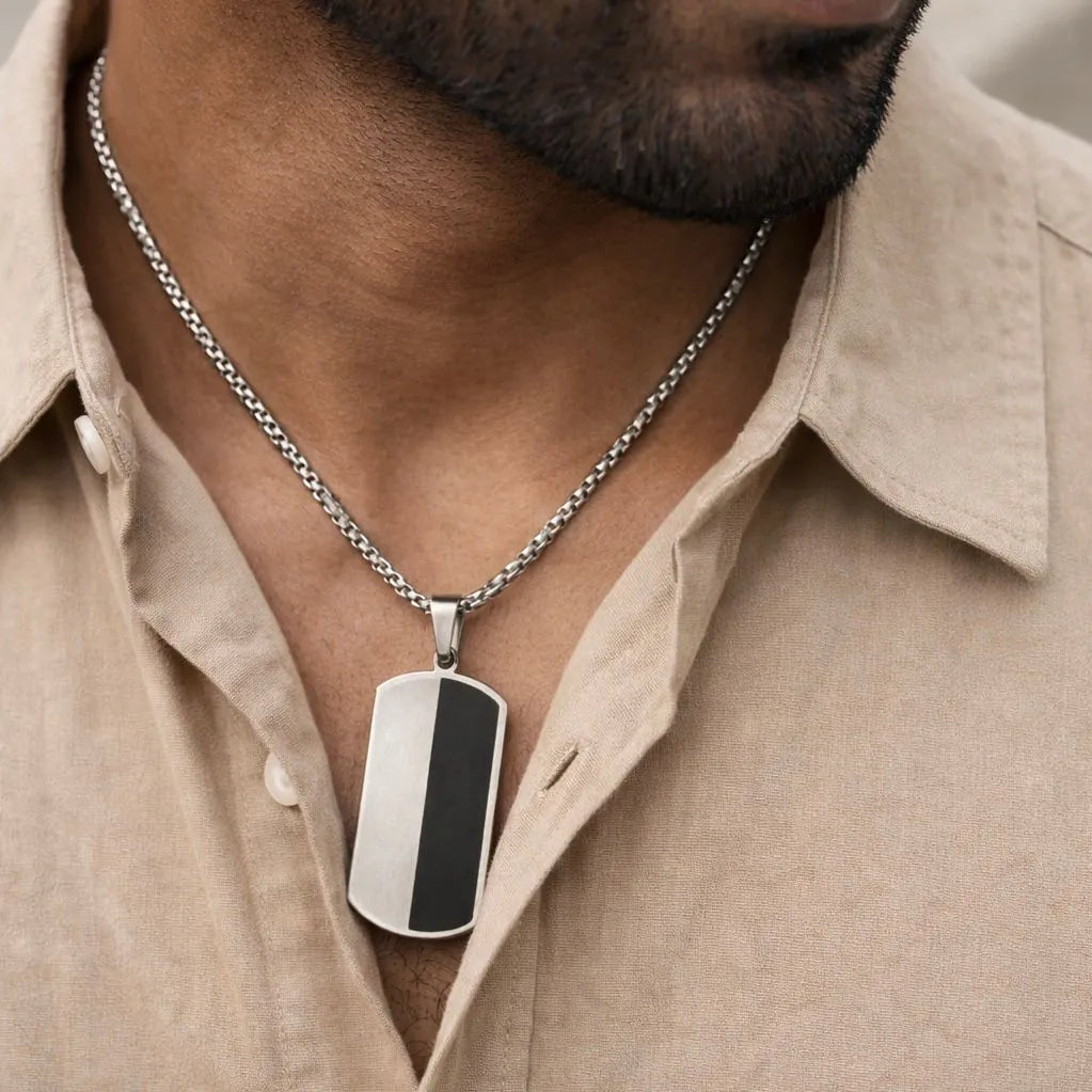 SHADOW LINE NECKLACE